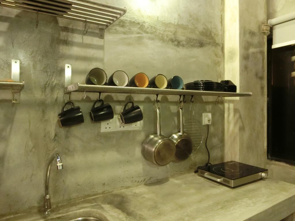 Revopackers Beds And Bunks Hostel Kuala Lumpur Bagian luar foto