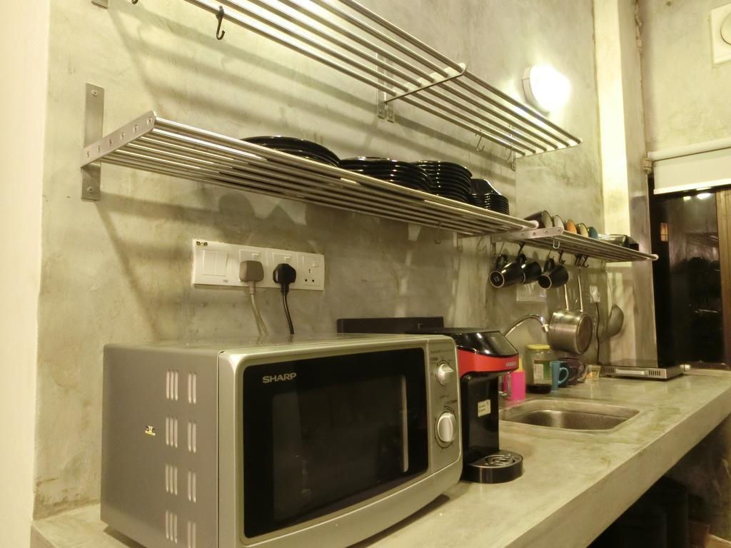Revopackers Beds And Bunks Hostel Kuala Lumpur Bagian luar foto