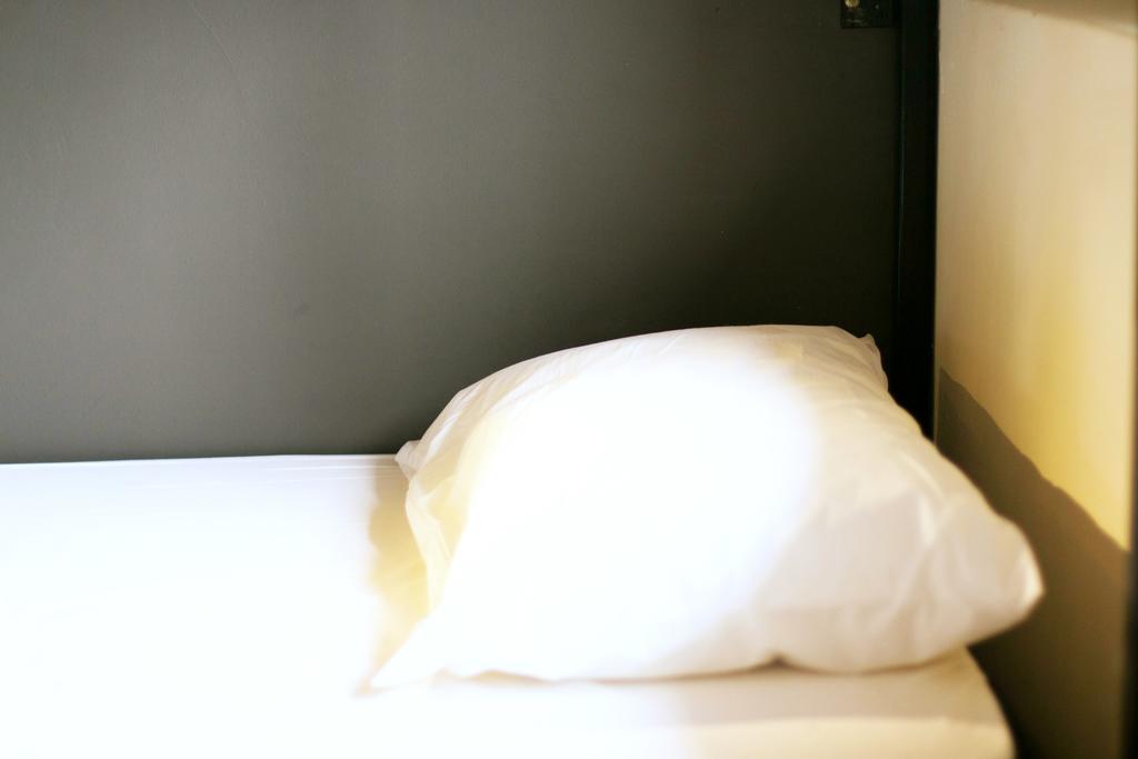 Revopackers Beds And Bunks Hostel Kuala Lumpur Bagian luar foto